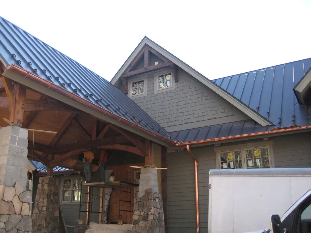 Craftsman Roofing team delivering quality roofing work in Yosemite Lakes